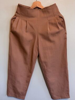 Club Monaco High-Waist Cropped Trousers in Rust